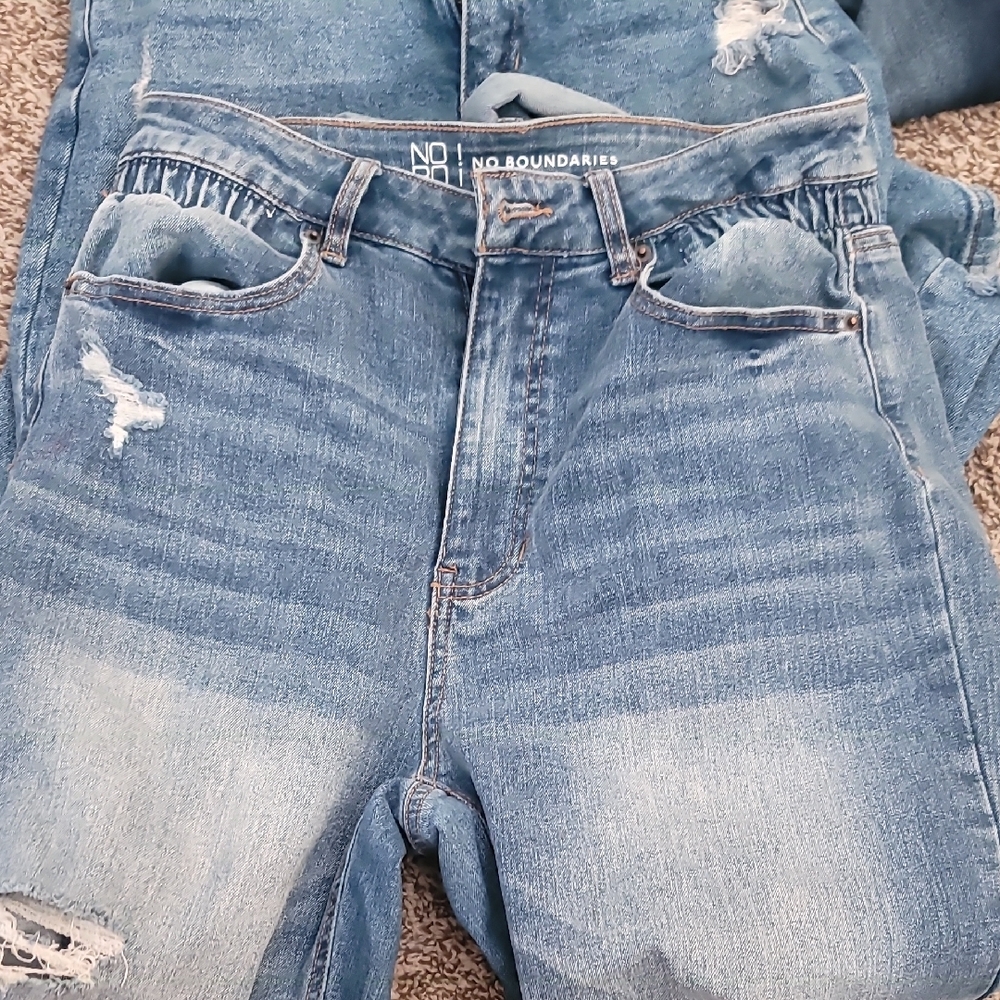 Women's Jeans Bundle - Picture 3 of 7